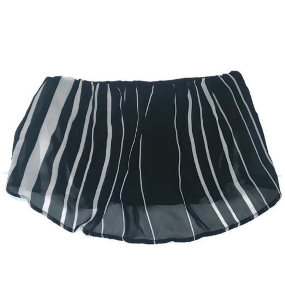 Black and White Tube Crop Top